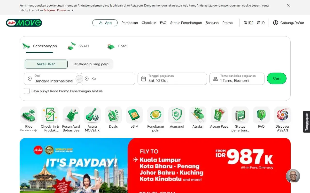 Tampilan website resmi AirAsia (airasia.com)