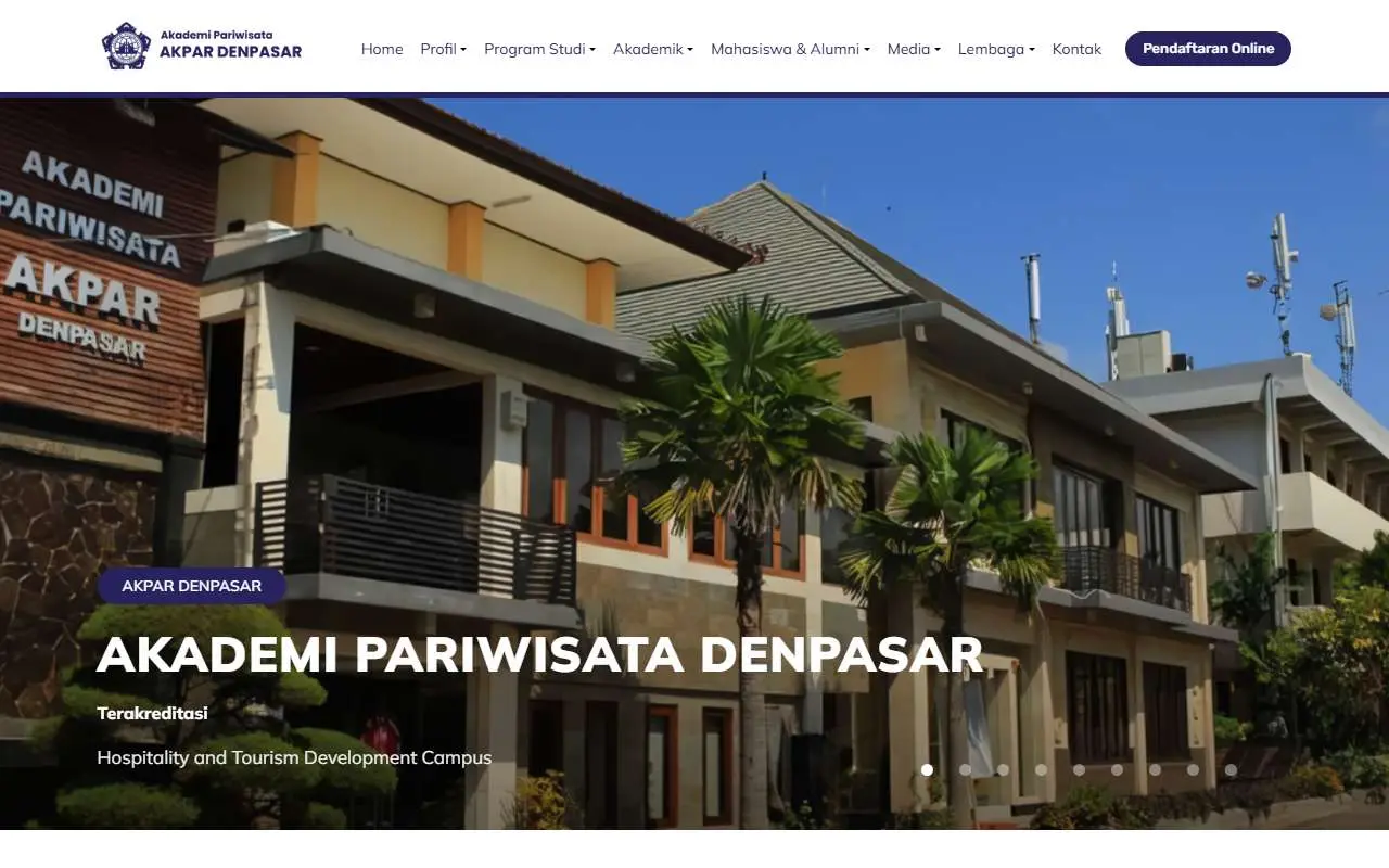 Tampilan website resmi Akademi Pariwisata Denpasar (akpar-denpasar.ac.id)