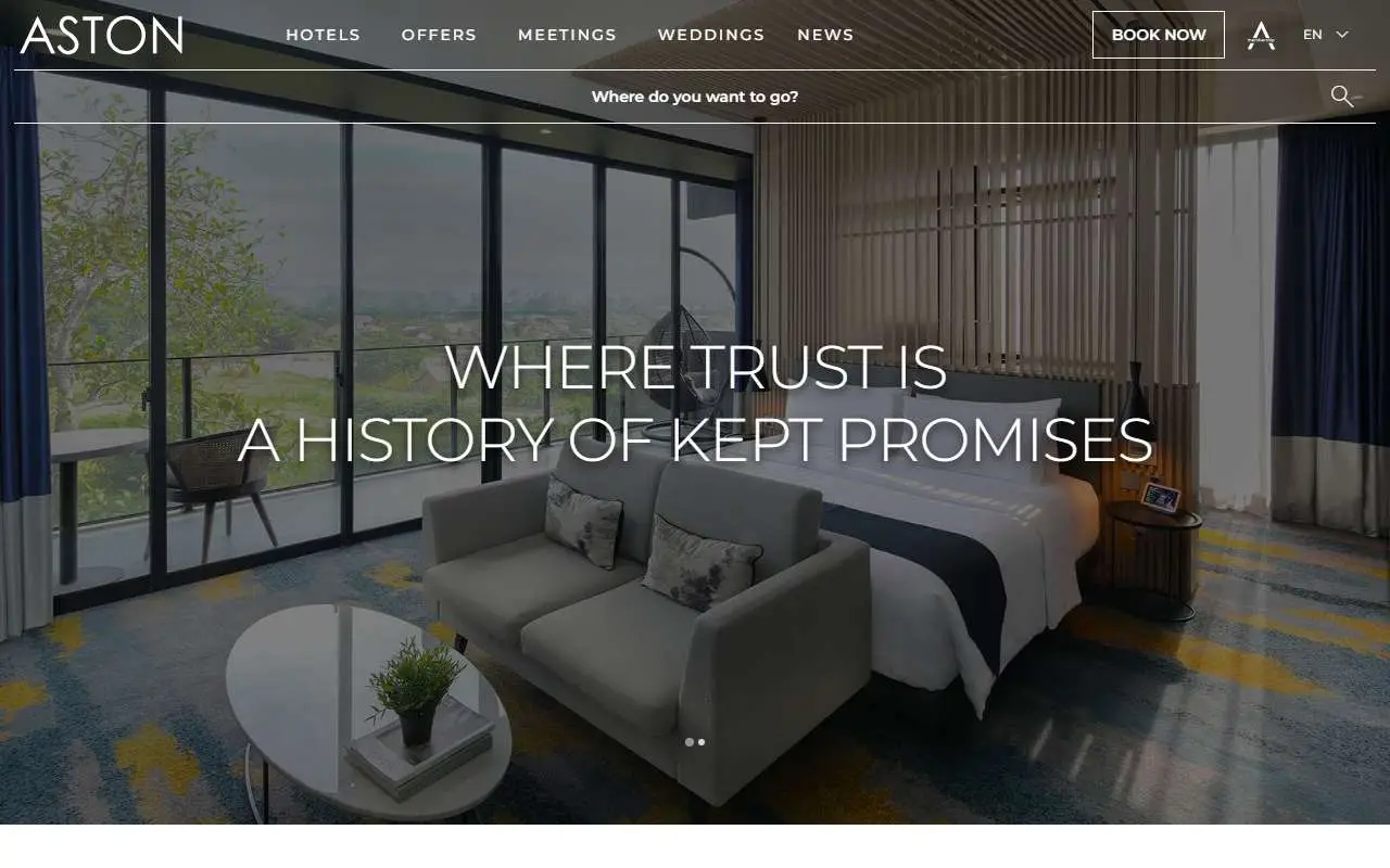 Tampilan website resmi Aston Hotels (astonhotelsinternational.com)