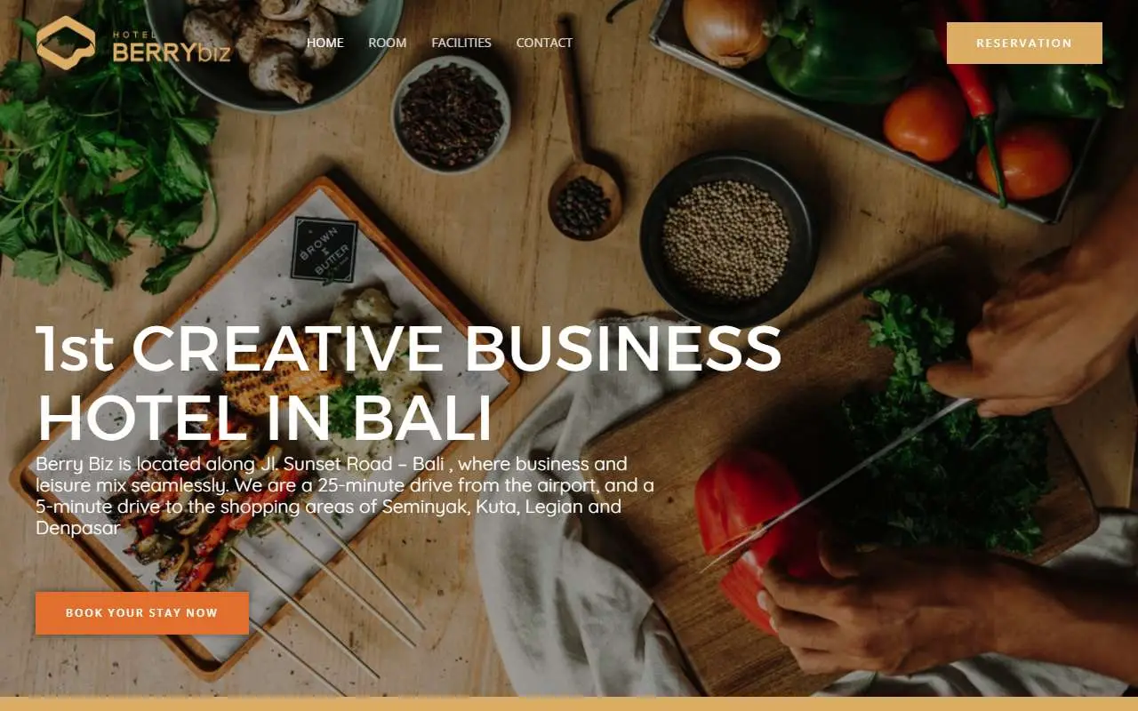 Tampilan website resmi Berry Biz Hotel (berrybizhotel.id)