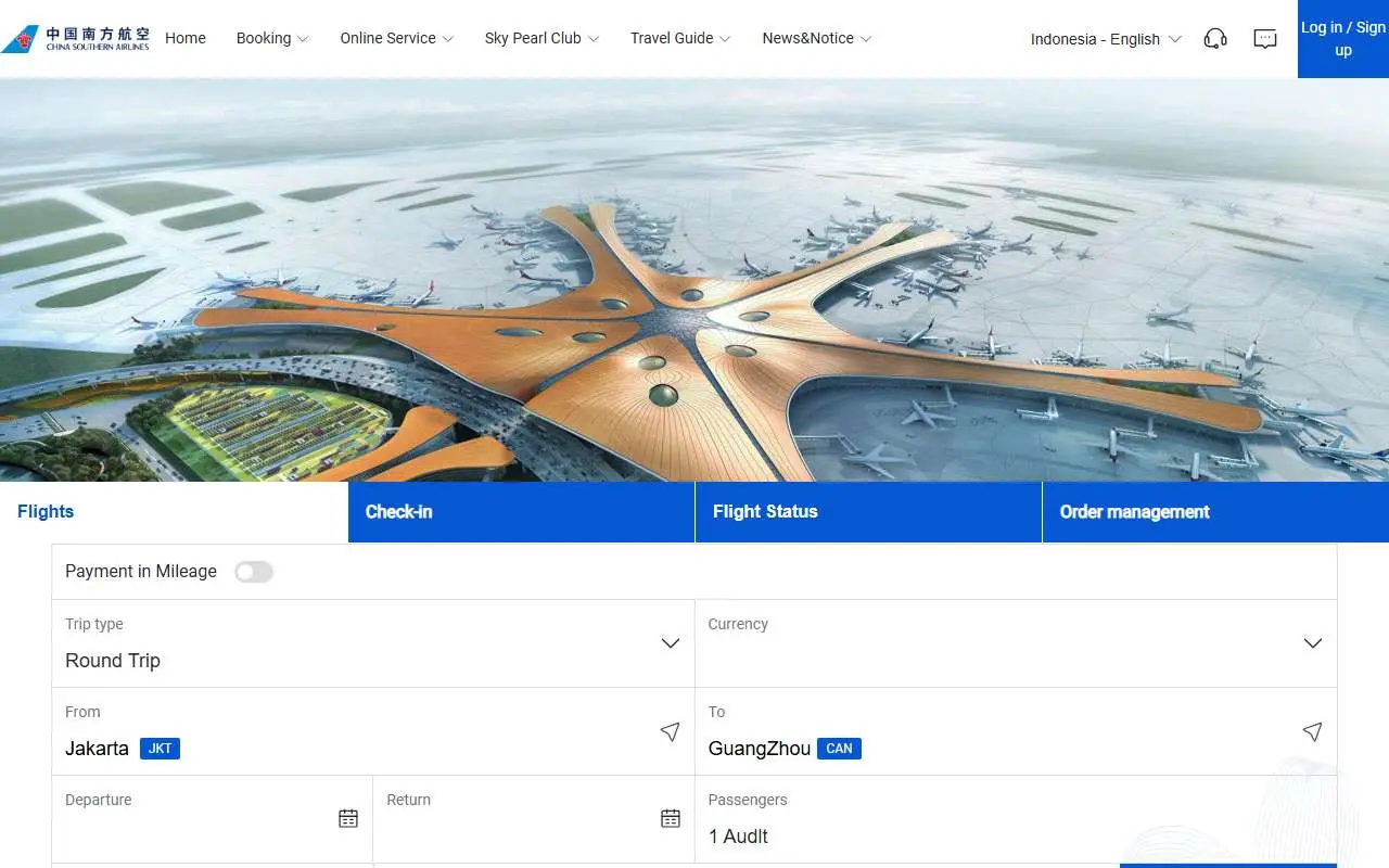 Tampilan website resmi China Southern Airlines (csair.com)