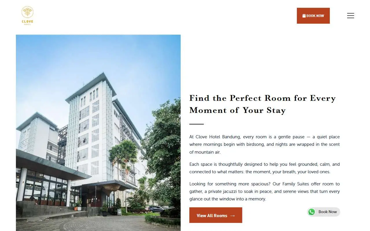 Tampilan website resmi Clove Hotel (clovehotel.com)