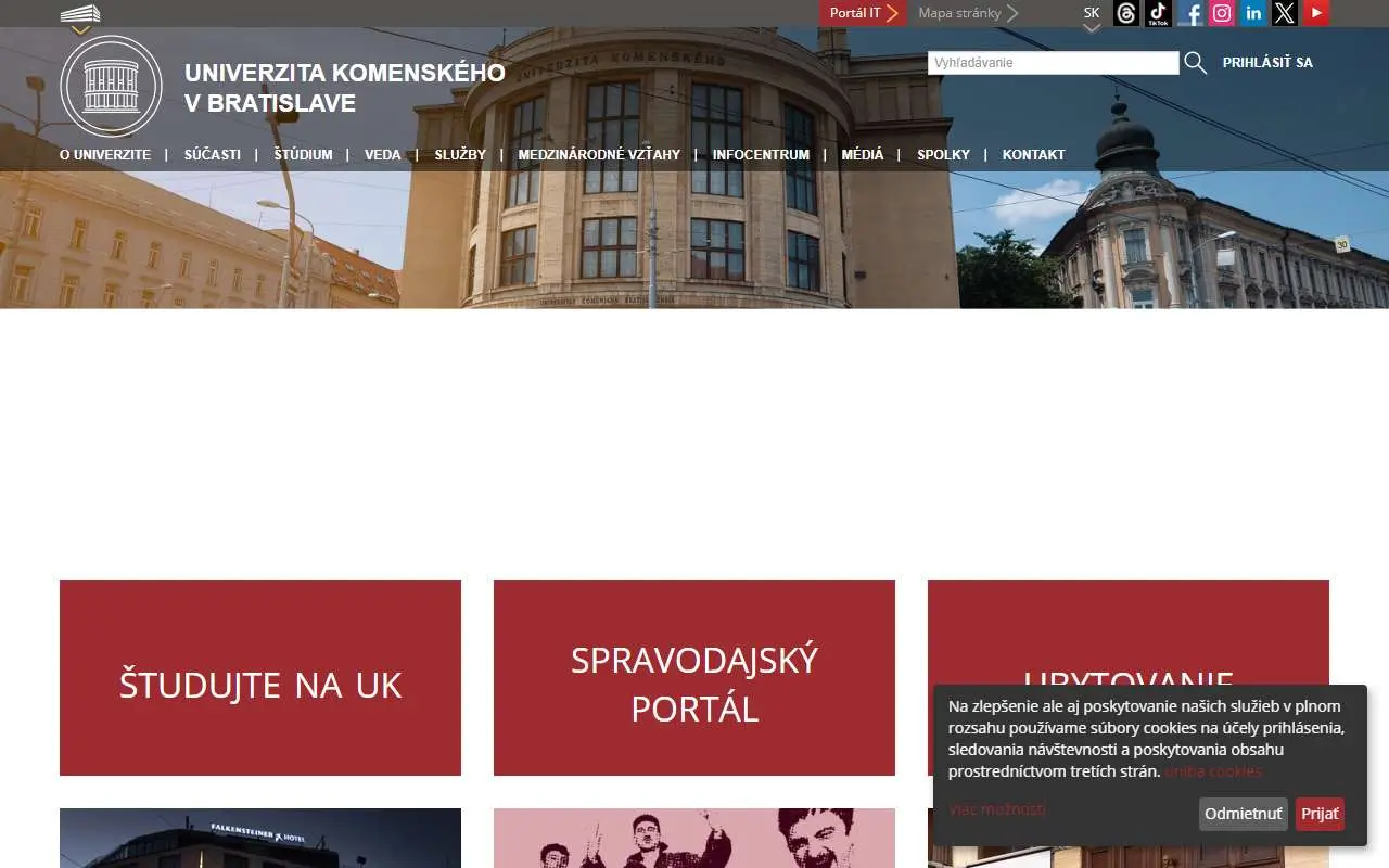 Tampilan website resmi Universitas Comenius (uniba.sk)
