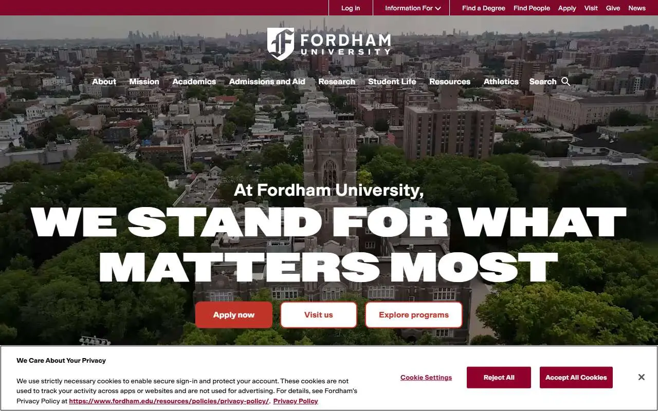 Tampilan website resmi Universitas Fordham (fordham.edu)
