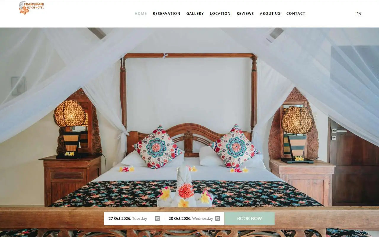 Tampilan website resmi Frangipani Beach Hotel (frangipanibeachhotelbali.com)