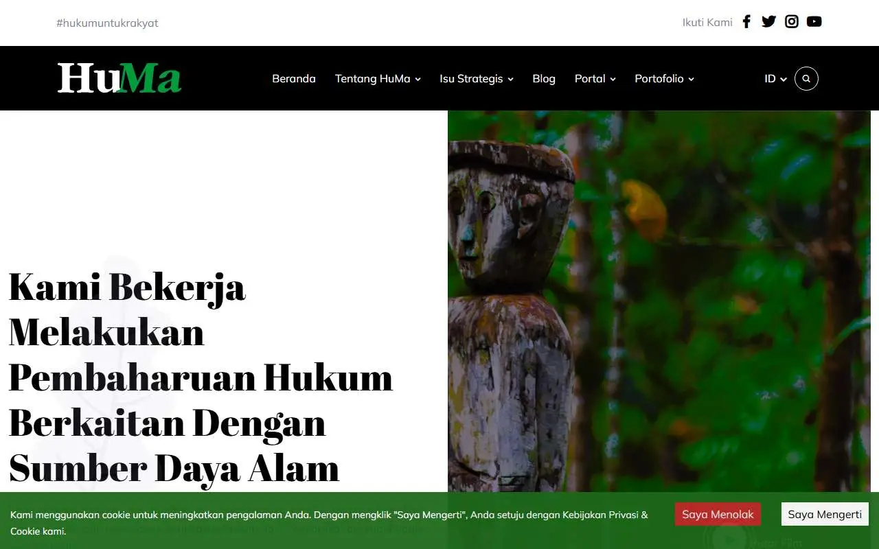Tampilan website resmi Perkumpulan HuMa Indonesia (huma.or.id)