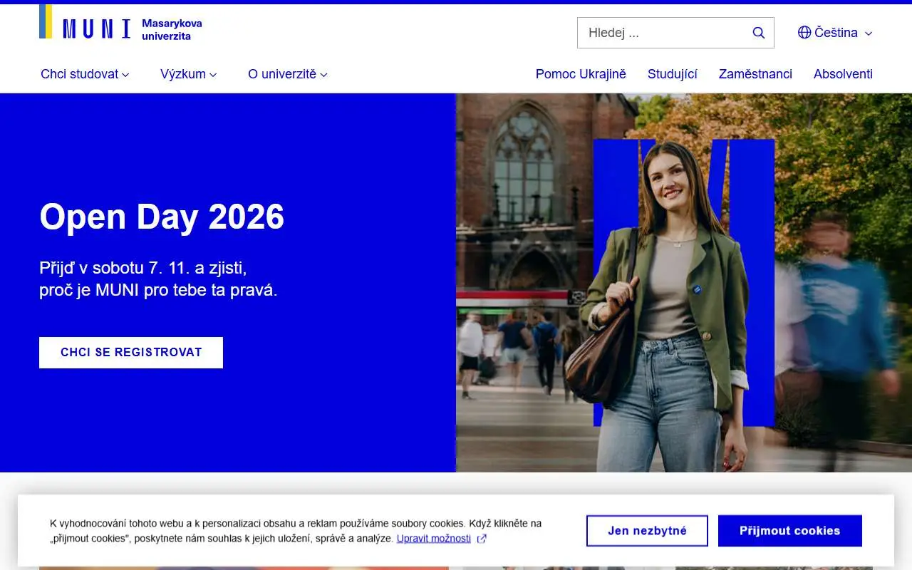 Tampilan website resmi Masaryk University (muni.cz)