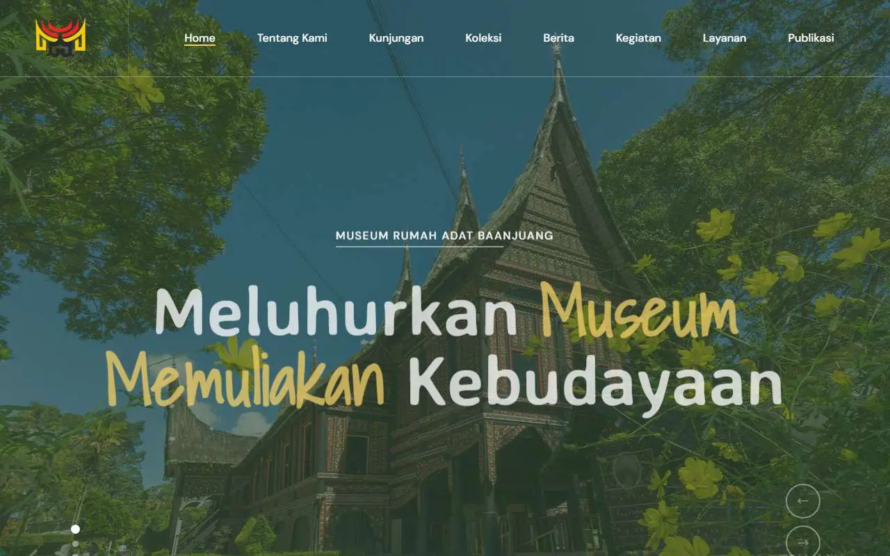 Tampilan website resmi Museum Rumah Adat Baanjuang (museumrumahadatbaanjuang.com)