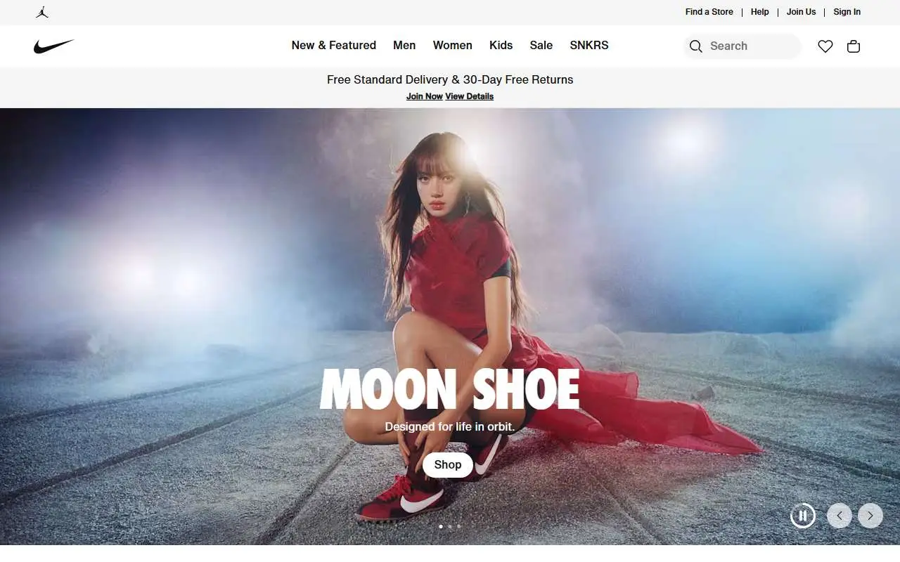 Tampilan website resmi Nike (nike.com)
