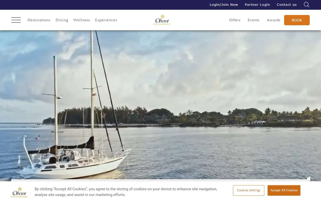 Tampilan website resmi The Oberoi Beach Resort, Bali (oberoihotels.com)