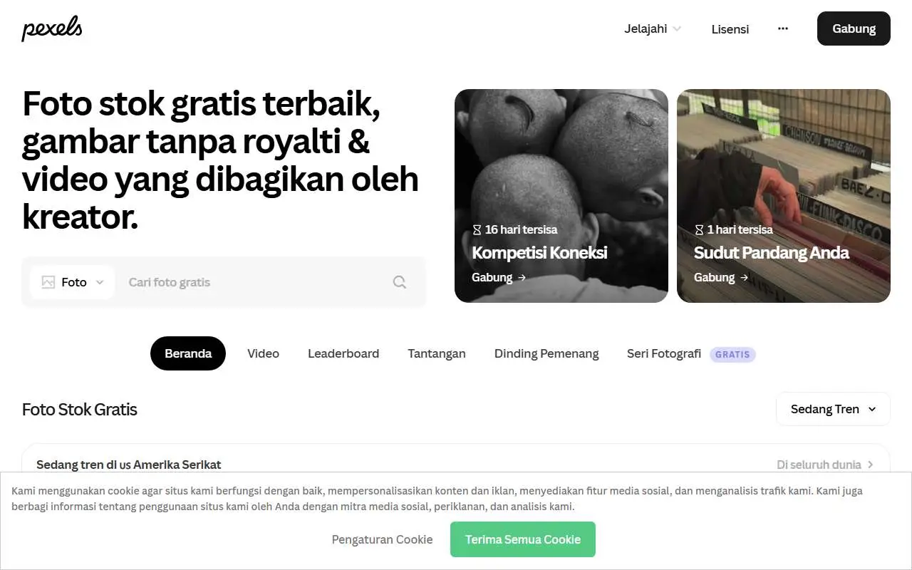 Tampilan website resmi Pexels (pexels.com)