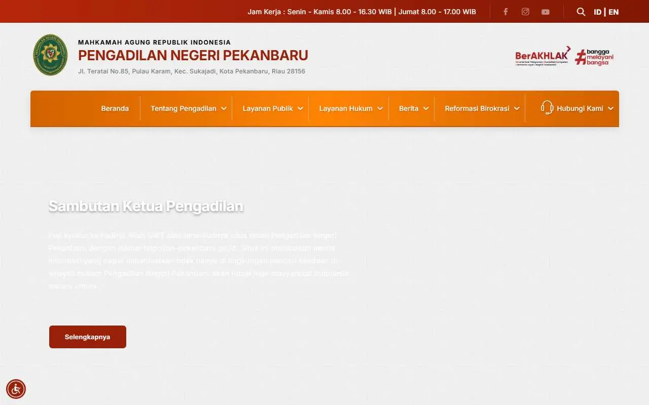 Tampilan website resmi Pengadilan Negeri Pekanbaru (pn-pekanbaru.go.id)