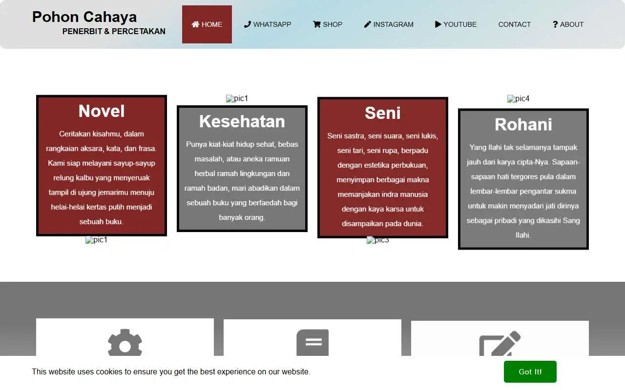 Tampilan website resmi Pohon Cahaya Semesta (pohoncahaya.com)