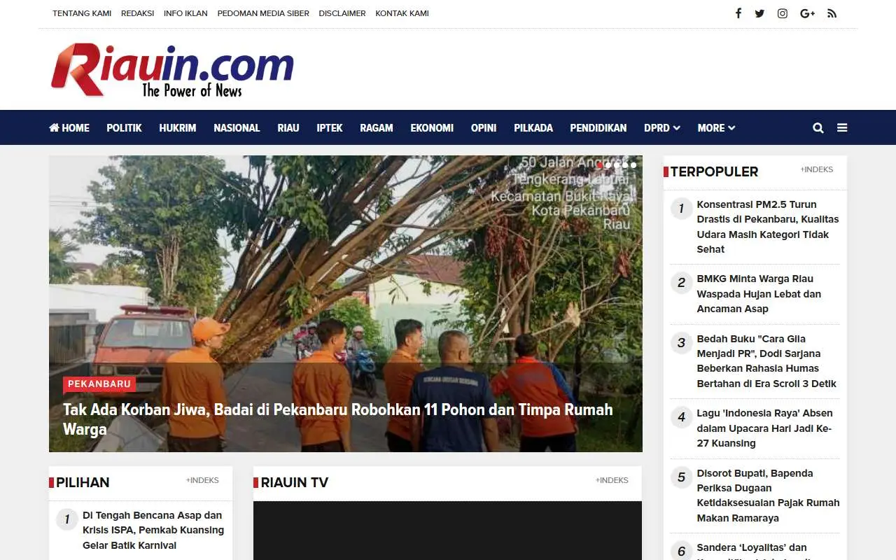 Tampilan website resmi Riauin (riauin.com)