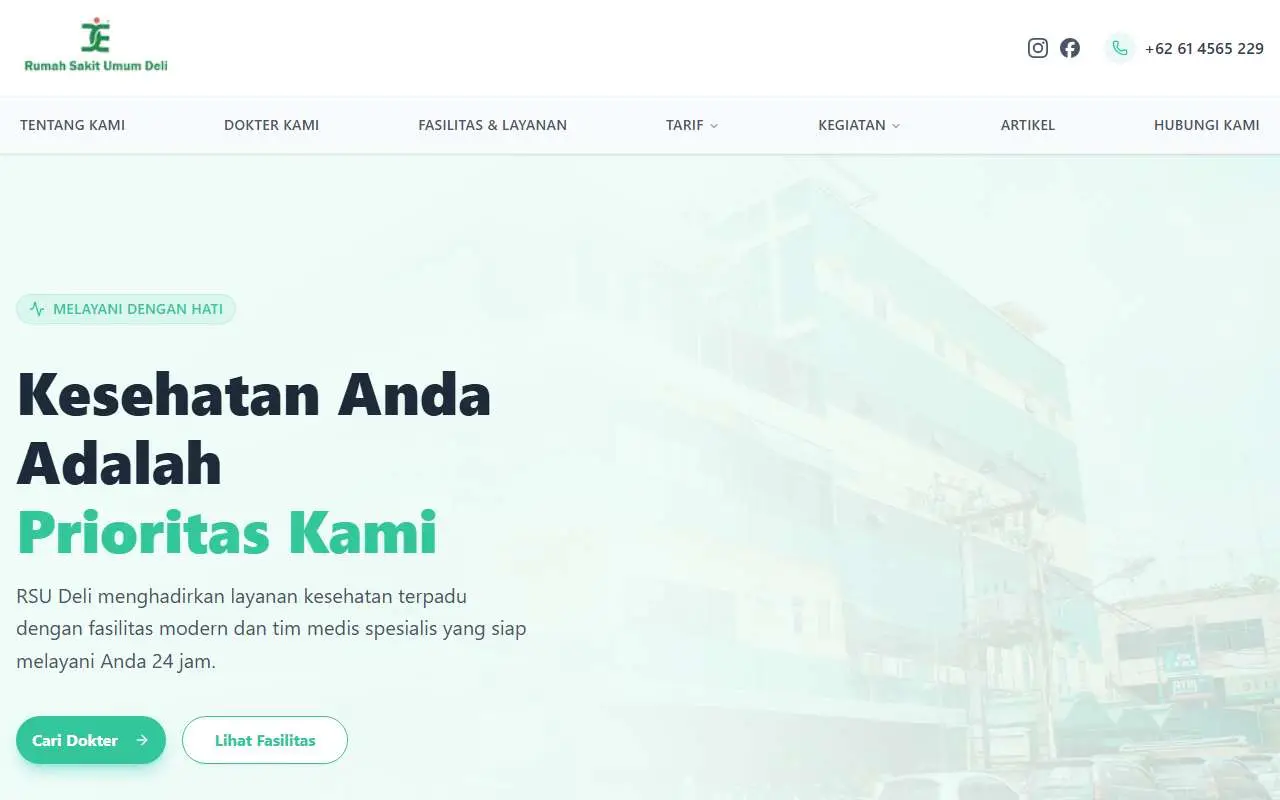 Tampilan website resmi RS Umum Deli (rsudeli.com)