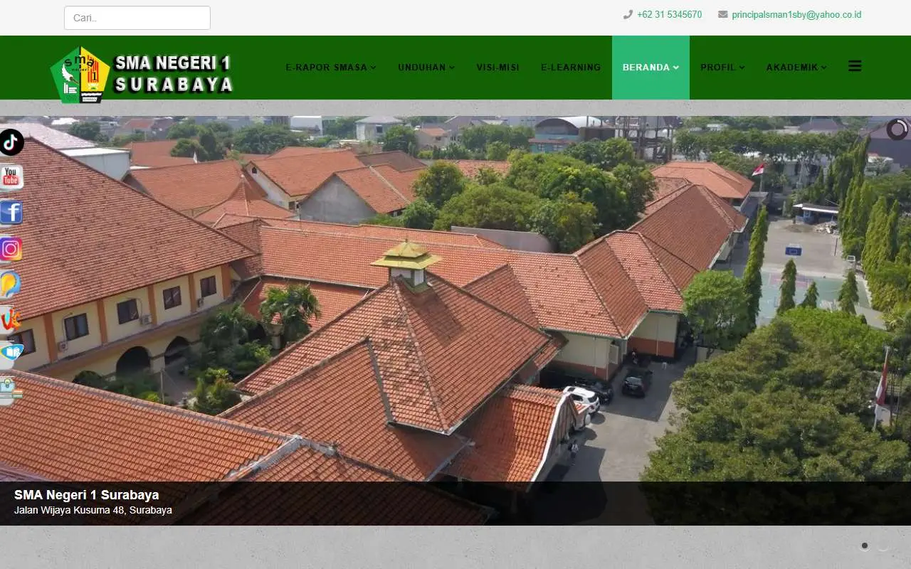 Tampilan website resmi SMA Negeri 1 Surabaya (sman1sby.sch.id)