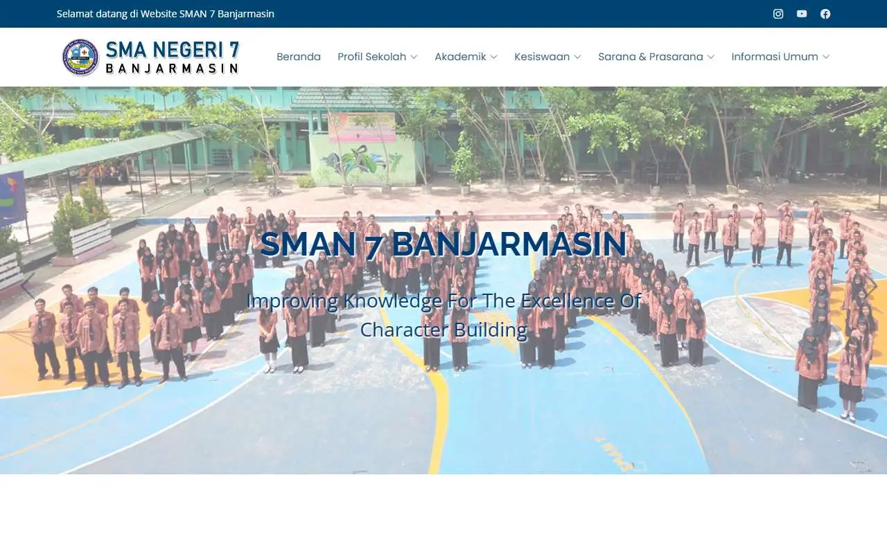 Tampilan website resmi SMA Negeri 7 Banjarmasin (sman7-bjm.sch.id)