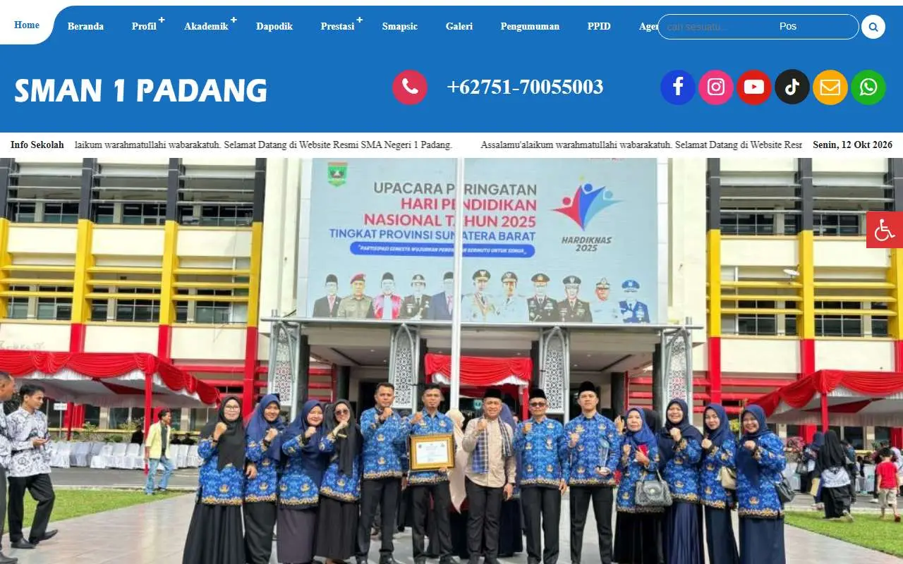 Tampilan website resmi SMA Negeri 1 Padang Panjang (smansa-padang.sch.id)