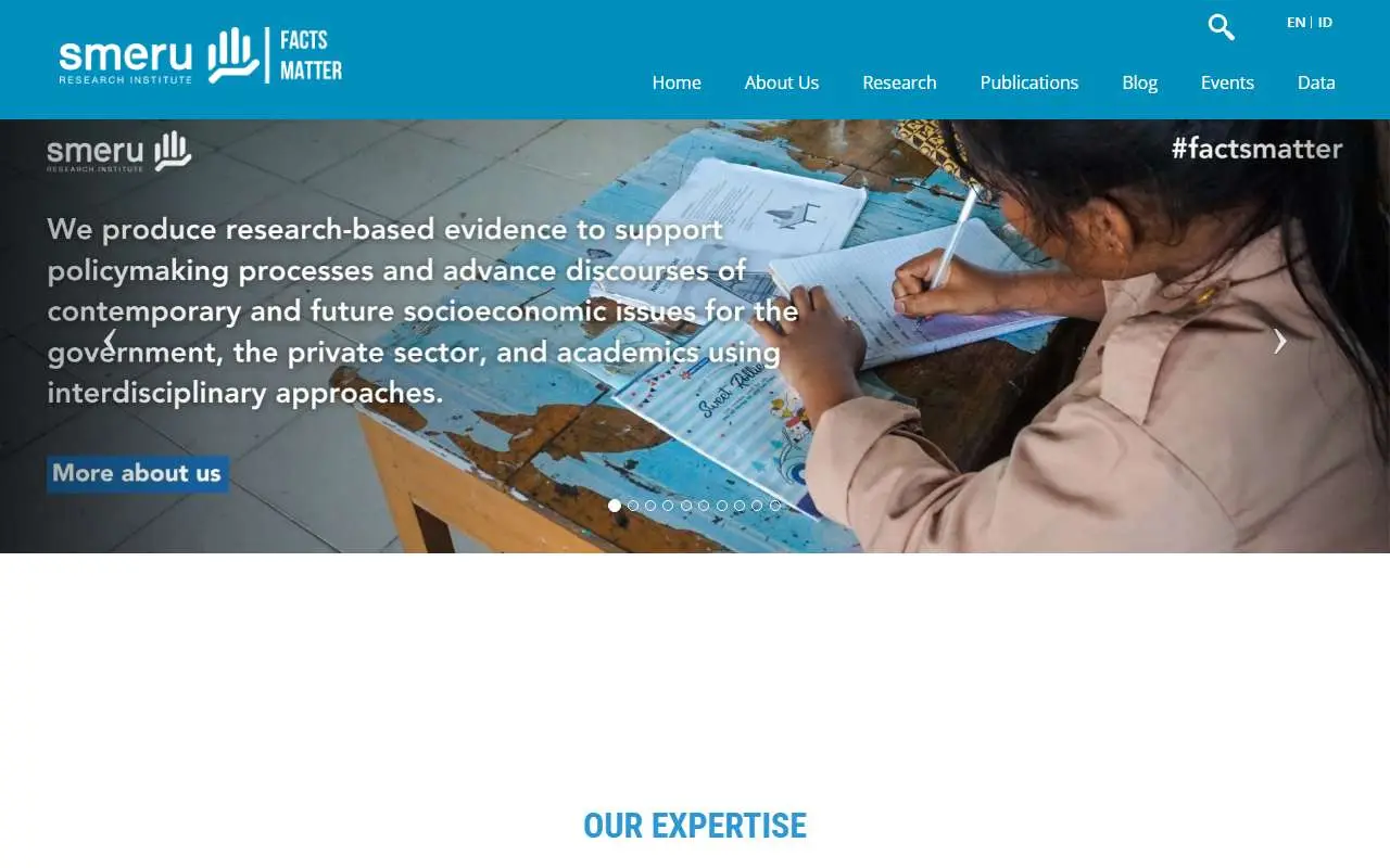 Tampilan website resmi The SMERU Research Institute (smeru.or.id)