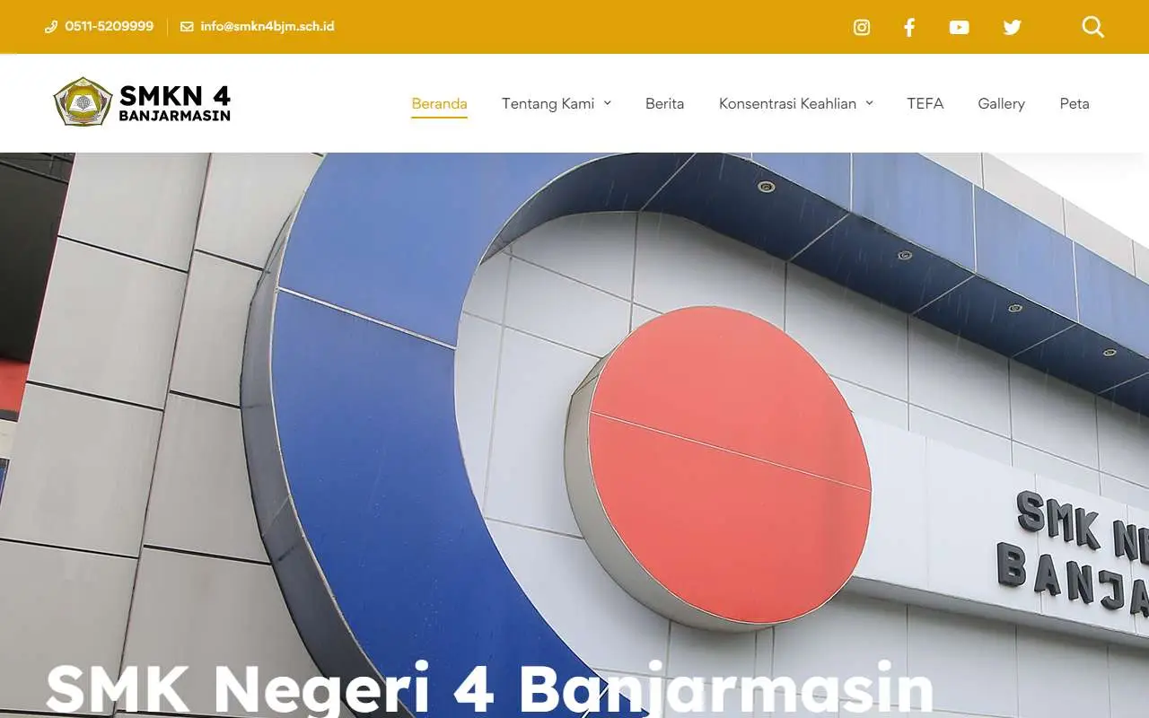 Tampilan website resmi SMK Negeri 4 Banjarmasin (smkn4bjm.sch.id)