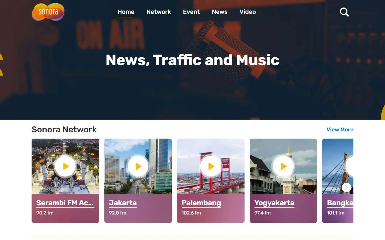 Tampilan website resmi Sonora FM (sonora.co.id)