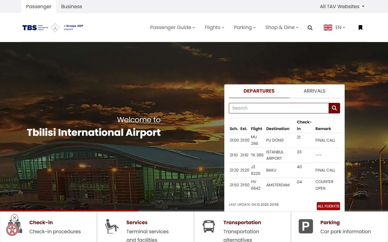 Tampilan website resmi Bandara Internasional Tbilisi (tbilisiairport.com)
