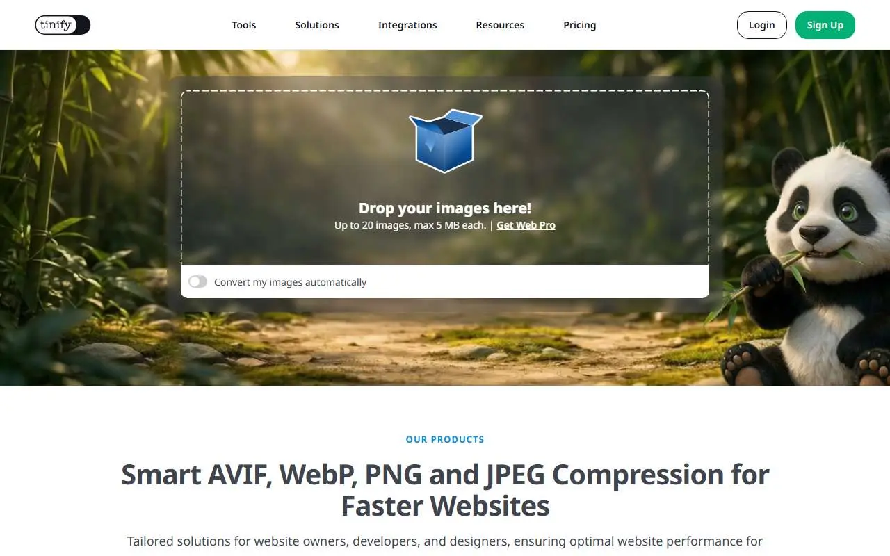 Tampilan website resmi TinyPNG (tinypng.com)