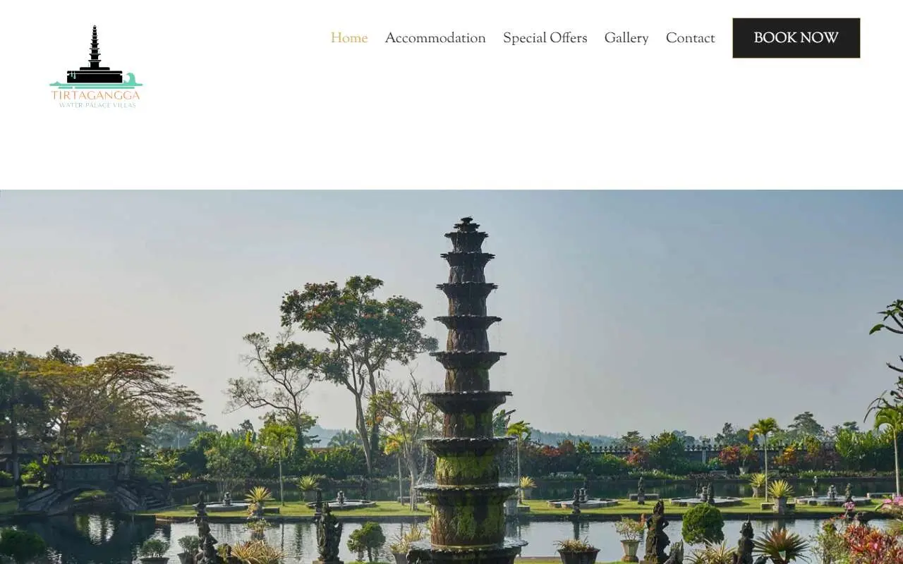 Tampilan website resmi Tirtagangga Water Palace Villas (tirtaganggavillas.com)