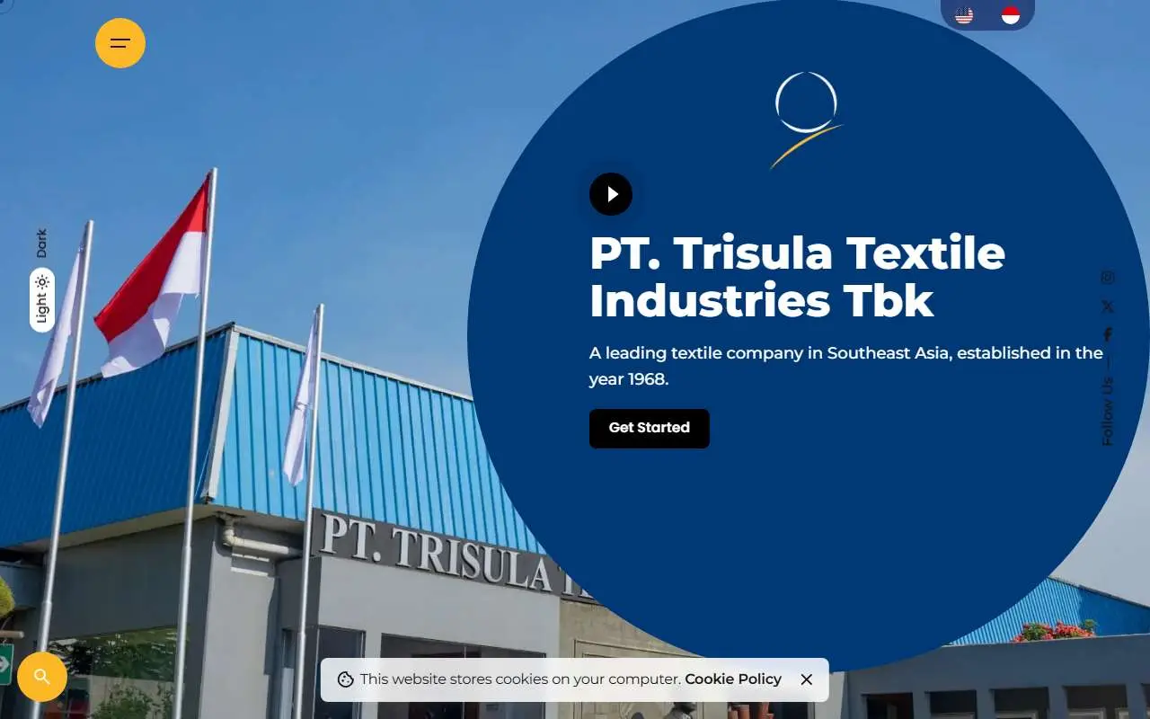 Tampilan website resmi Trisula Textile Industries (trisulatextile.com)