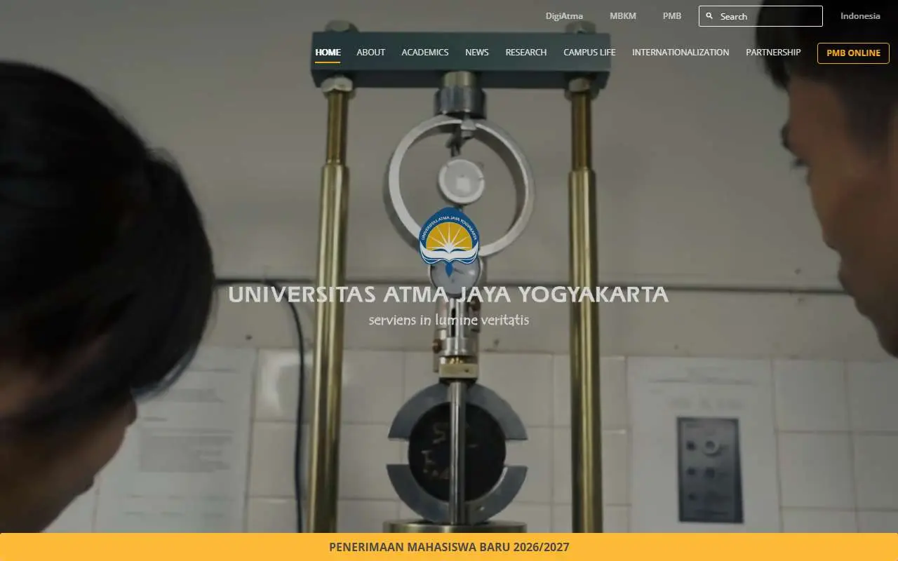 Tampilan website resmi Universitas Atma Jaya Yogyakarta (uajy.ac.id)